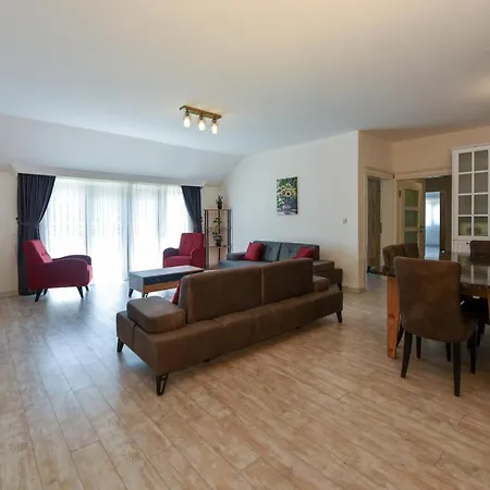 Oezerler Apartment